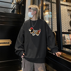 黑色
