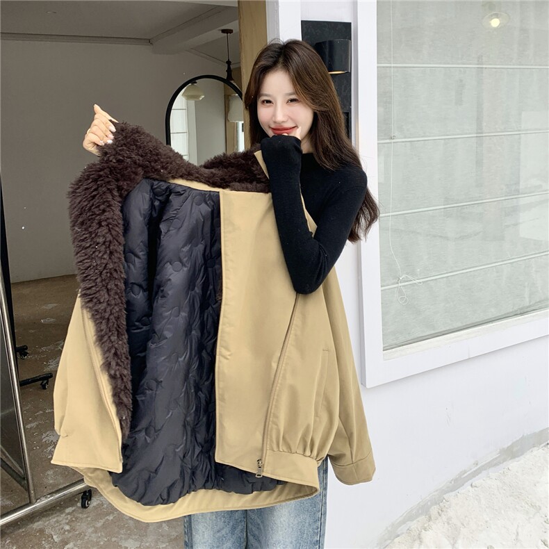 现货：冬装新款拼接羊羔绒翻领休闲派克羽绒服2C135-8953P265K418,女装羽绒服,2C135