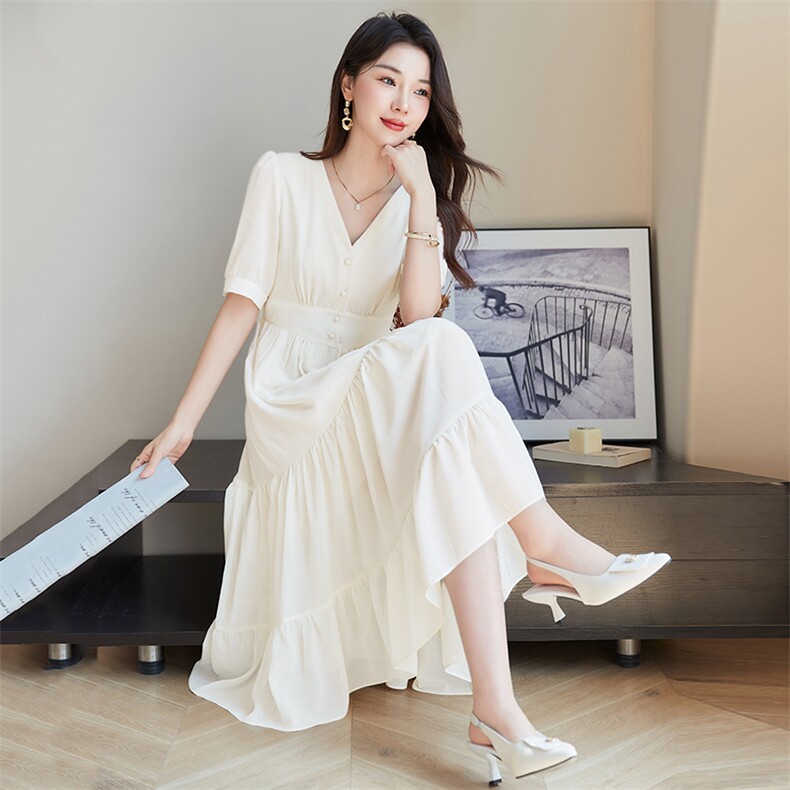 法式雪纺连衣裙女2025夏新款小个子V领气质收腰显瘦过膝度假长裙,女装连衣裙,韩蔻秀