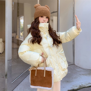 现货主推  奶fufyu羊角扣连帽羽绒服 2C236-T016-P245-K358图片