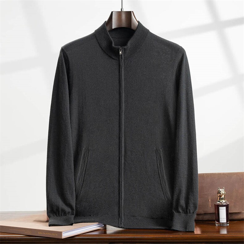 2025年秋季时尚百搭通勤简约休闲半高领带兜开衫，男装羊绒开衫，曼云男装羊绒