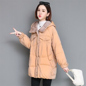 2021韩版时尚修身显瘦连帽羽绒服女图片