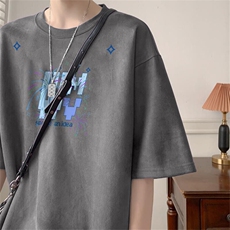深灰色