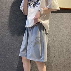 灰色