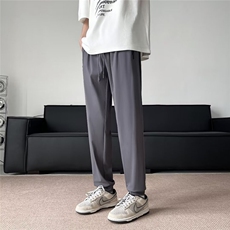 灰色