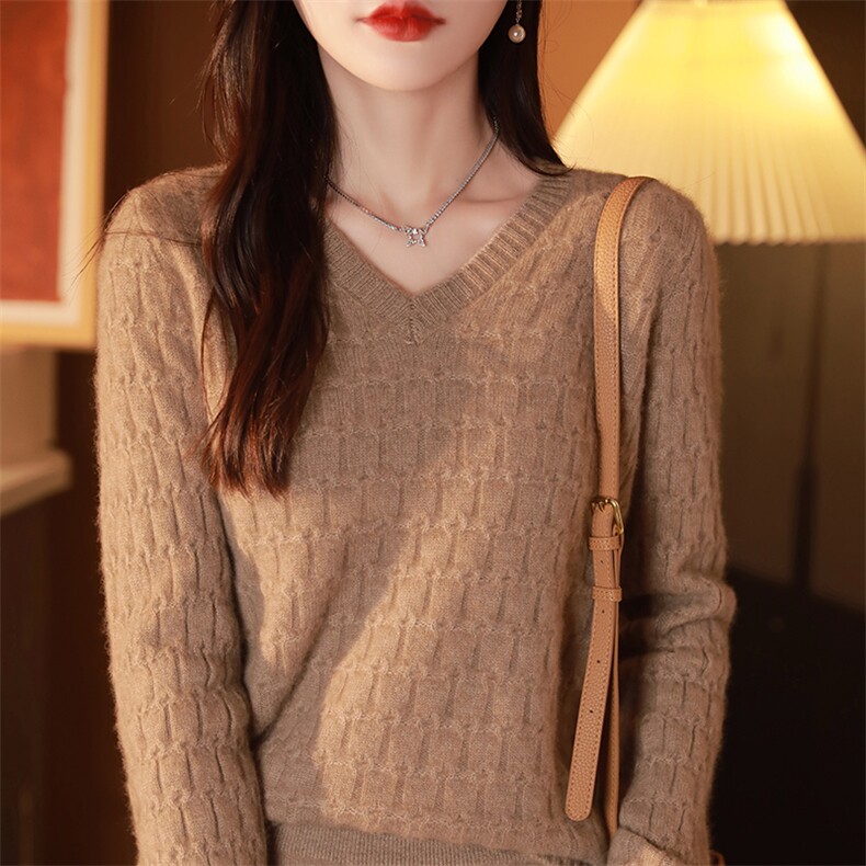时尚潮流V领羊毛衫修身显瘦百搭针织毛衣,女装羊毛衫,邓利维