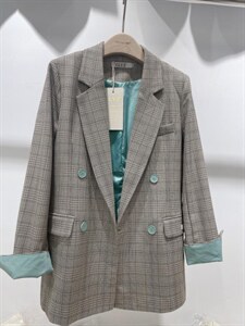 格纹西服外套图片