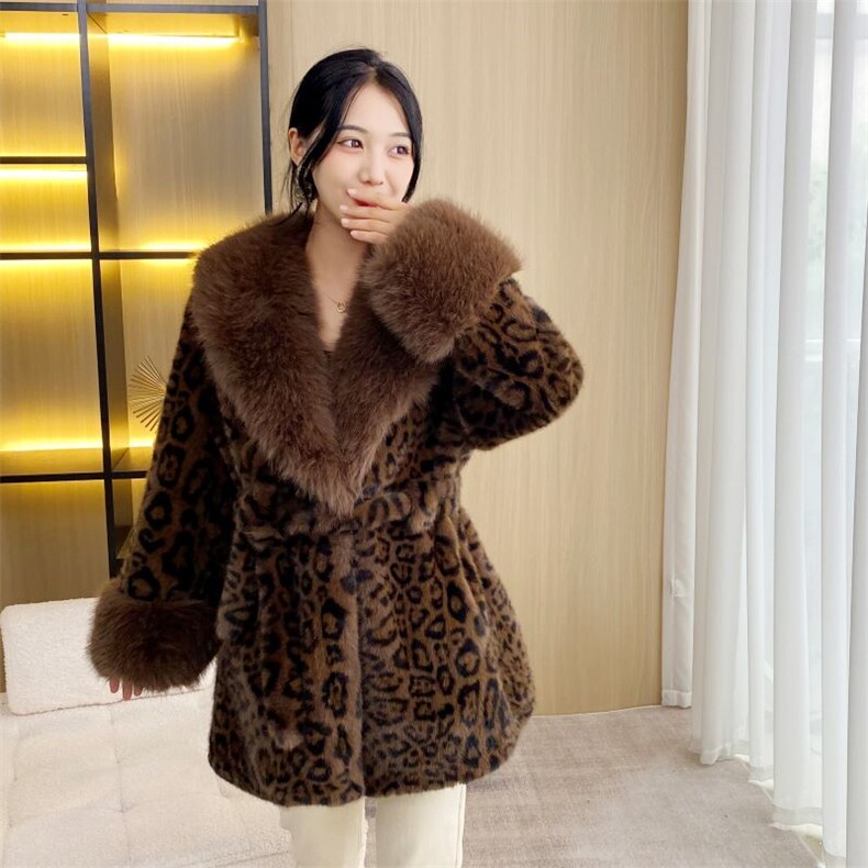 奢华豹纹金貂绒外套女士冬季保暖时尚大衣高端品质柔软舒适,女装毛呢外套,雪菲羊绒