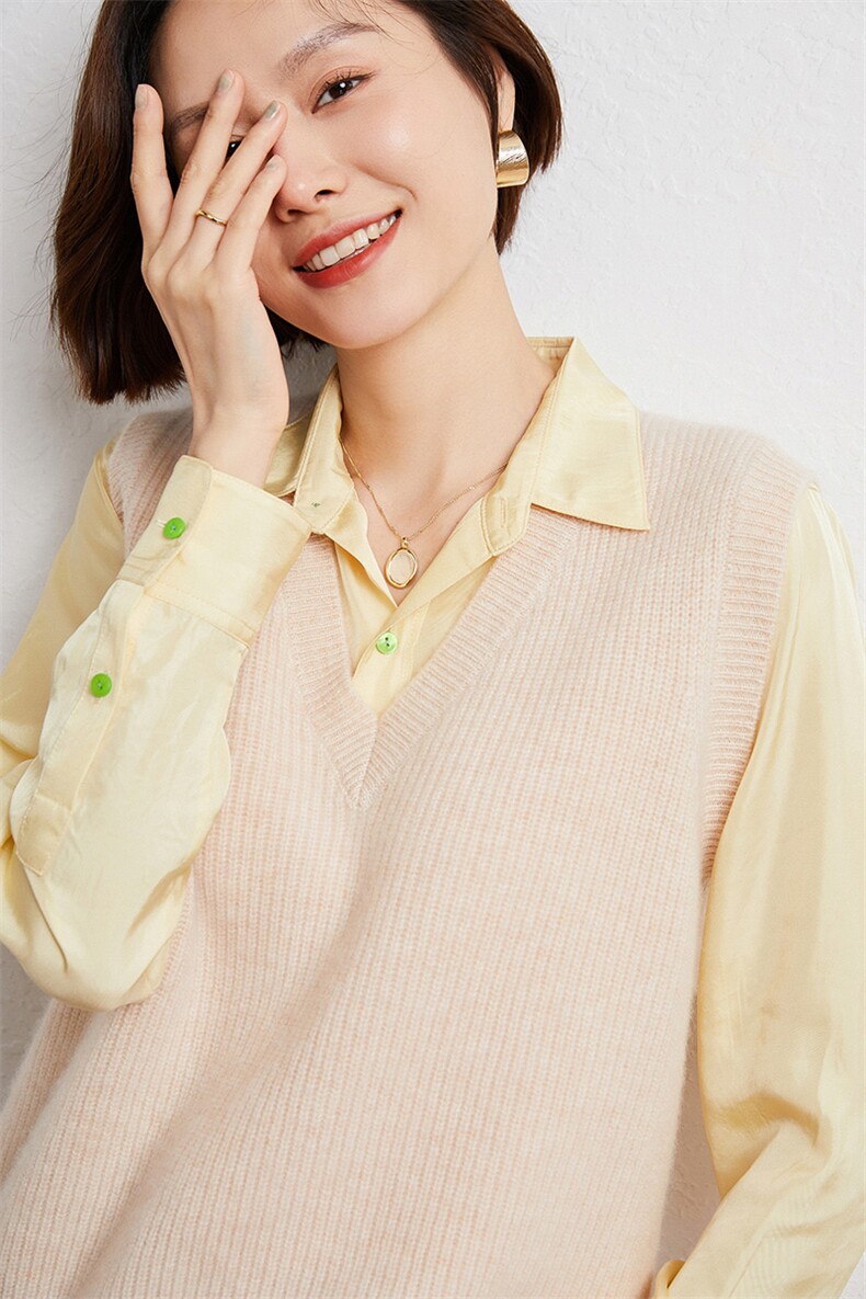 加厚山羊绒马甲女外穿v领毛衣秋冬季叠穿衬衫无袖背心毛针织马夹,女装马甲,尚达羊绒