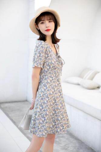 碎花连衣裙，现货,女装连衣裙,伊艺不舍