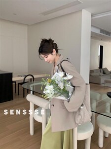 [现货] 开叉后背刺绣西装外套女2022春季新款韩版高级感宽松图片