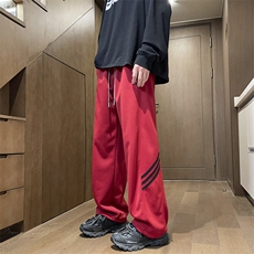 红色