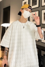 T8043/P30夏季港风宽松个性菱形格子短袖T恤男大码开叉上衣男，男装T恤，电商A141