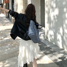 黑色复古酷飒皮衣女秋季2025新款美式炸街帅气减龄宽松高级感夹克，女装皮衣，维壹