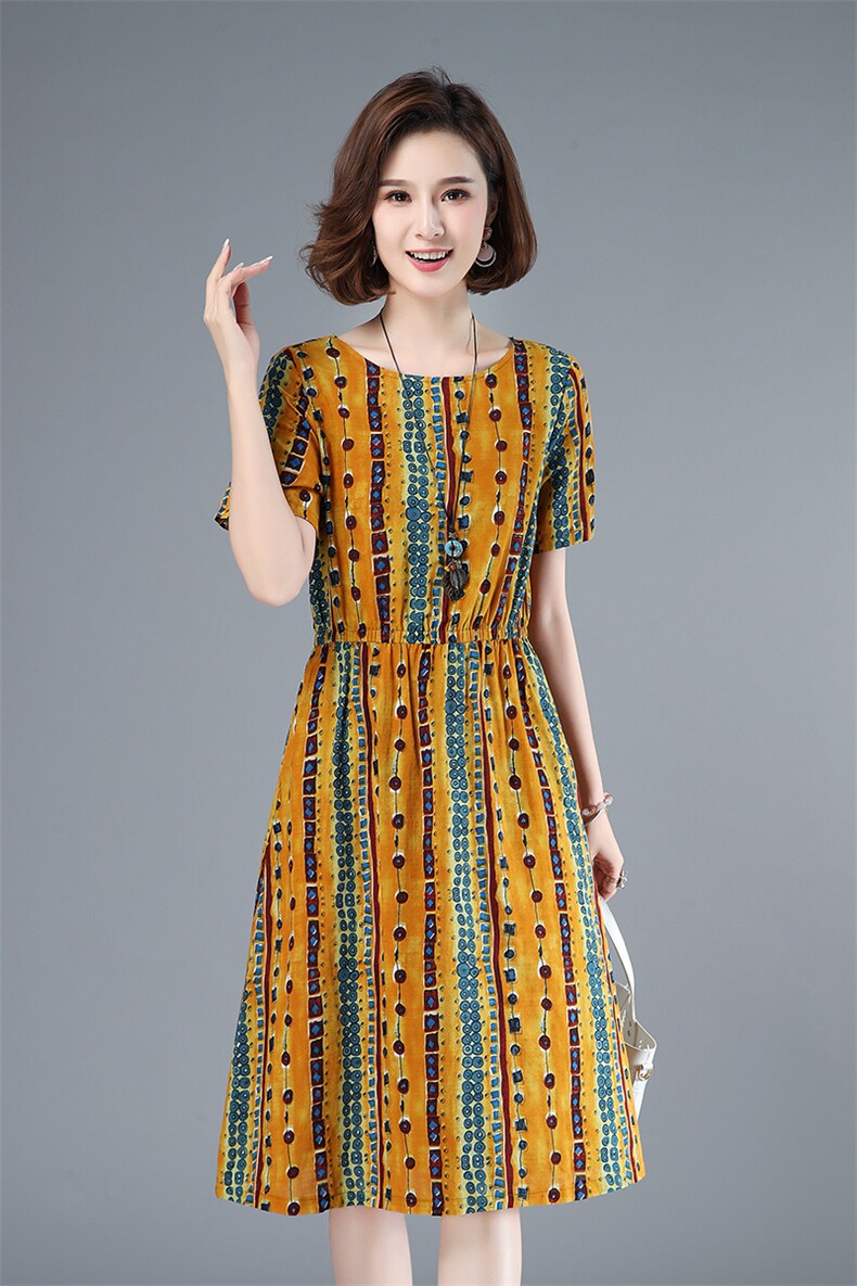2021年夏季通勤韩版A字裙40-49周岁圆领套头高腰短袖碎花裙子,女装连衣裙,伊满意