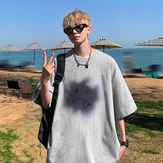 浅灰色