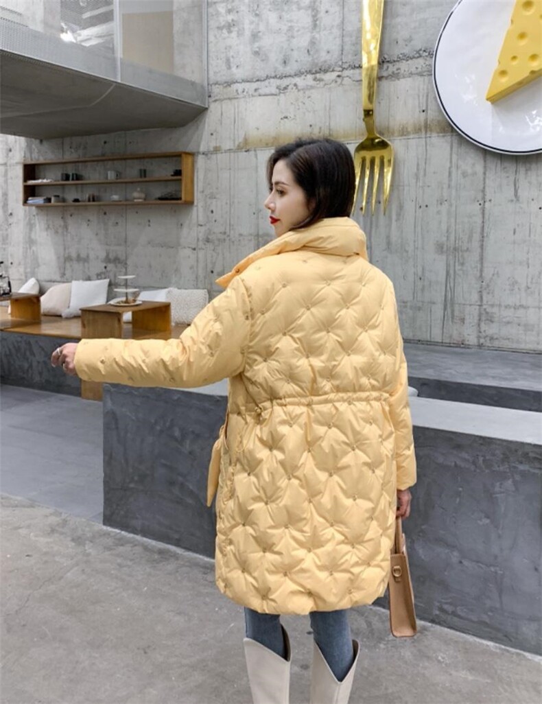 【现货】新款亮片刺绣小辣椒羽绒服服，女装羽绒服，萱萱家