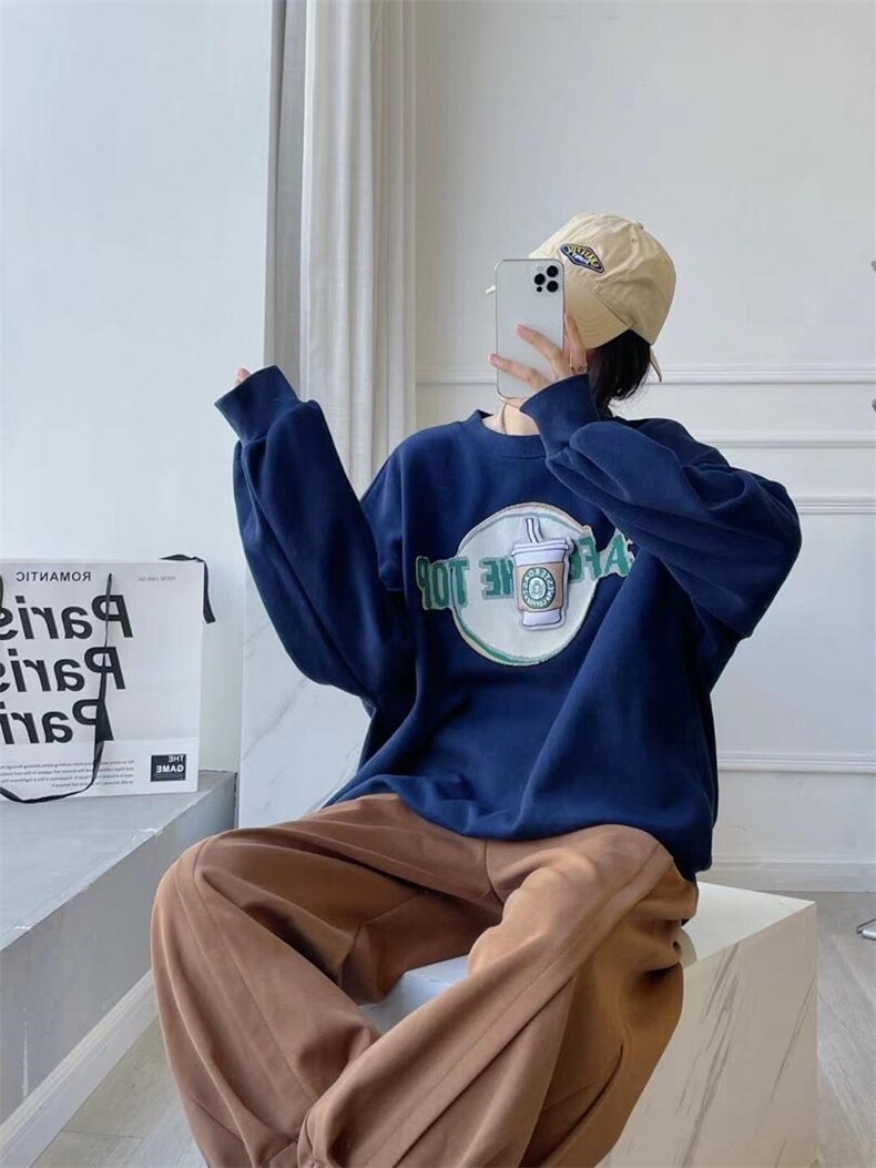 星巴克卫衣S-M，女装卫衣/绒衫，尚映