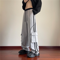 灰色