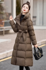 中长款气质羽绒服女2025冬季新款系带收腰时髦女神范女士保暖外套，女装羽绒服，拾衣