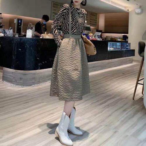 秋款两件套裙，其它，莎咔