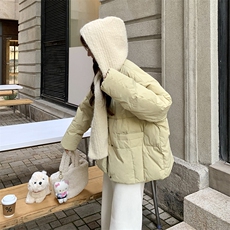现货针织连帽披肩配浅黄色短款羽绒服5817-P275-K398，女装羽绒服，2C159