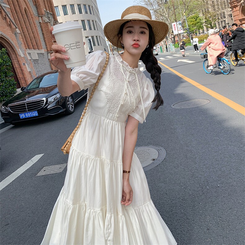 白色绣花木耳边法式连衣裙2025新款女夏绝美减龄高级感鱼尾裙子,女装连衣裙,浙宝285（原212）