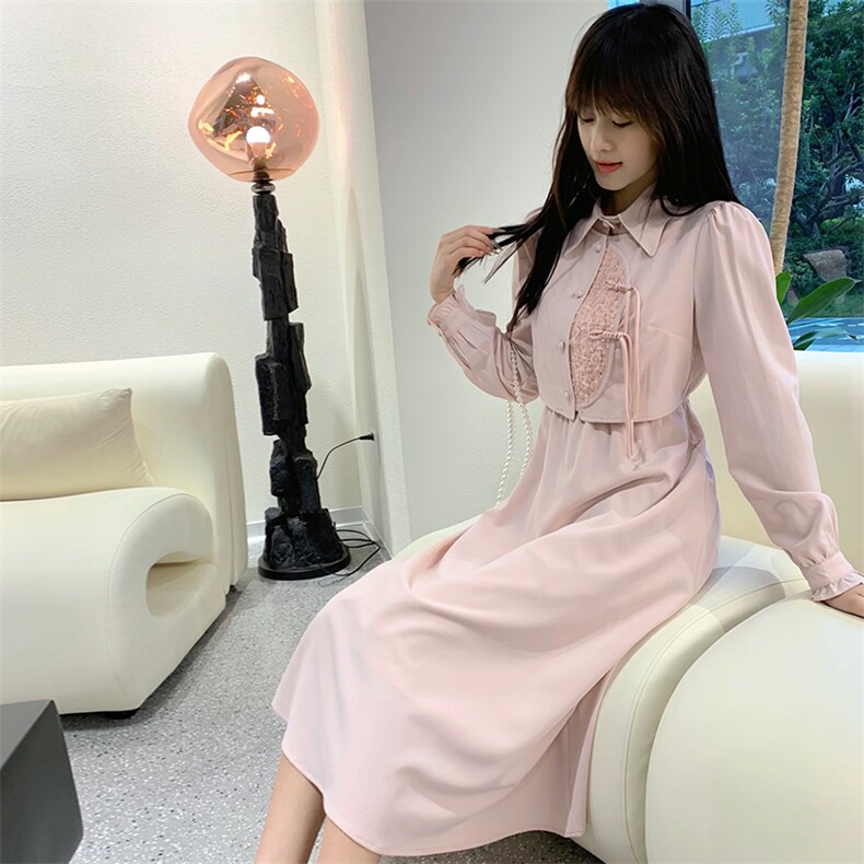 现货2024年春季女金典时尚潮流新中式复古盘扣网红假两件套连衣裙,女装连衣裙,煊芮熙