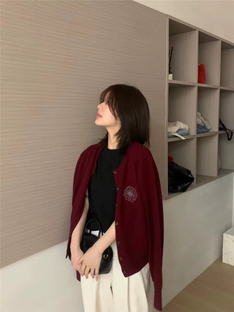 时尚女士秋冬简约针织衫纯色刺绣圆领长袖开衫,针织衫/毛衣,美莎羊绒