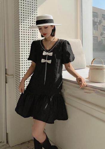 【现货】气质蝴蝶结娃娃裙，女装，秋水月亮