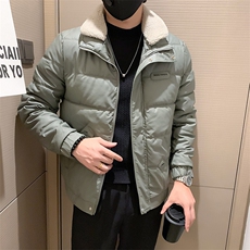灰绿色