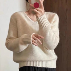 秋冬新款V领宽松显瘦气质百搭羊毛衫，女装羊毛衫，梵泰羊绒