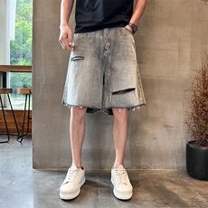 烟灰色