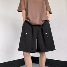 黑色