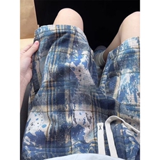 蓝色