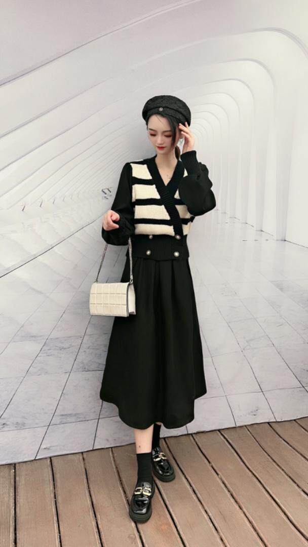 秋冬新品套装，女装职业装，雨恋依香(1F)