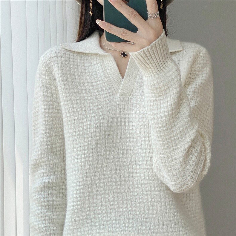 2025年秋季常规套头长袖polo领燕麦色时尚百搭通勤，女装针织衫/毛衣，赛冬羊绒