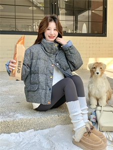 韩系灰色撞色短款羽绒服外套女冬2025新款设计保暖白鸭绒气质外套图片