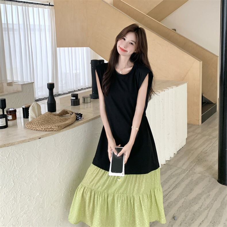 设计感拼接撞色连衣裙女2025夏季新款韩系气质荷叶边显瘦背心长裙图片