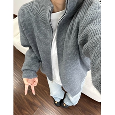 灰色