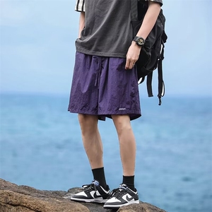 港风夏款男短裤字母刺绣冰丝皱宽松五分裤D130 P30图片