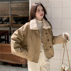 卡其色温柔羊羔毛毛领气质羽绒服女冬2025新款白鸭绒保暖外套，女装羽绒服，维壹