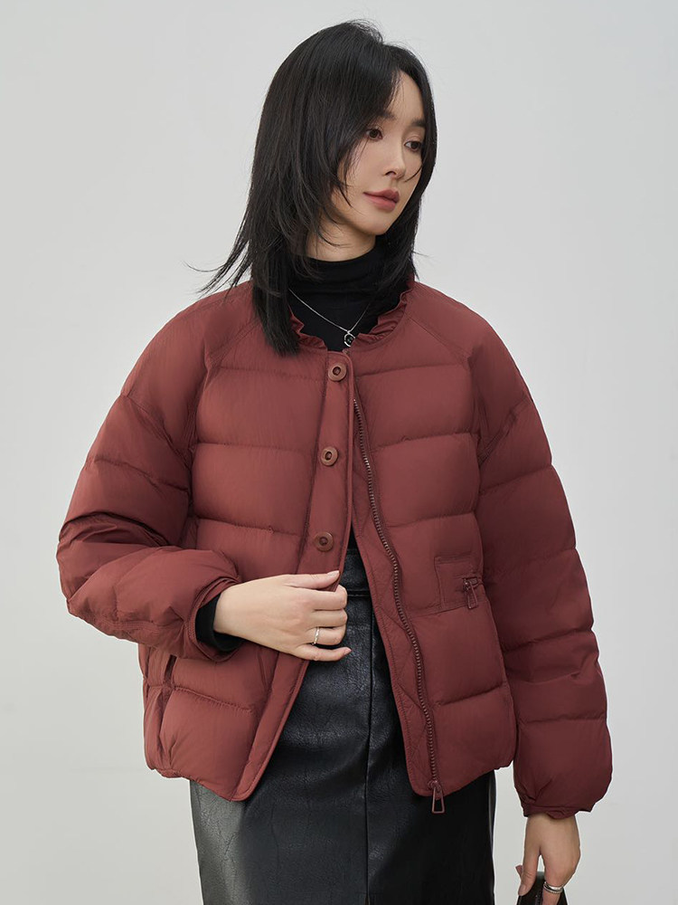 2025年冬季休闲风白鸭绒保暖常规90白鸭绒,女装羽绒服,阳光伊恋