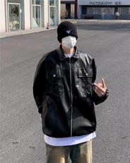 黑色