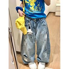 浅蓝色