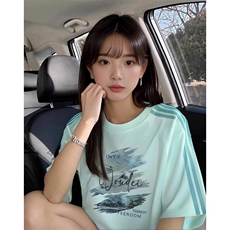 抖音得物品质二开240克宽松纯棉美式潮牌印花三条杠中性风短袖T恤，男装T恤，电商A486