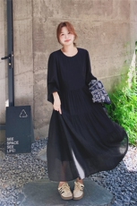 刺绣碎花马甲黑色连衣裙两件套女春秋2025新款轻熟小众不撞款裙子，女装套装/套裙，2C293