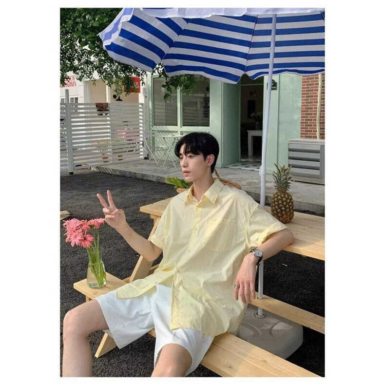 Q100/P40 复古衬衫男夏装港风学生宽松纯色短袖衬衣男装上衣图片