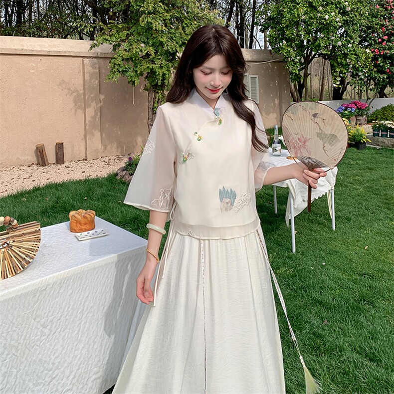 民族风新中式短袖绣花衬衫半身裙两件套仙女裙松紧腰，女装连衣裙，诺蝶