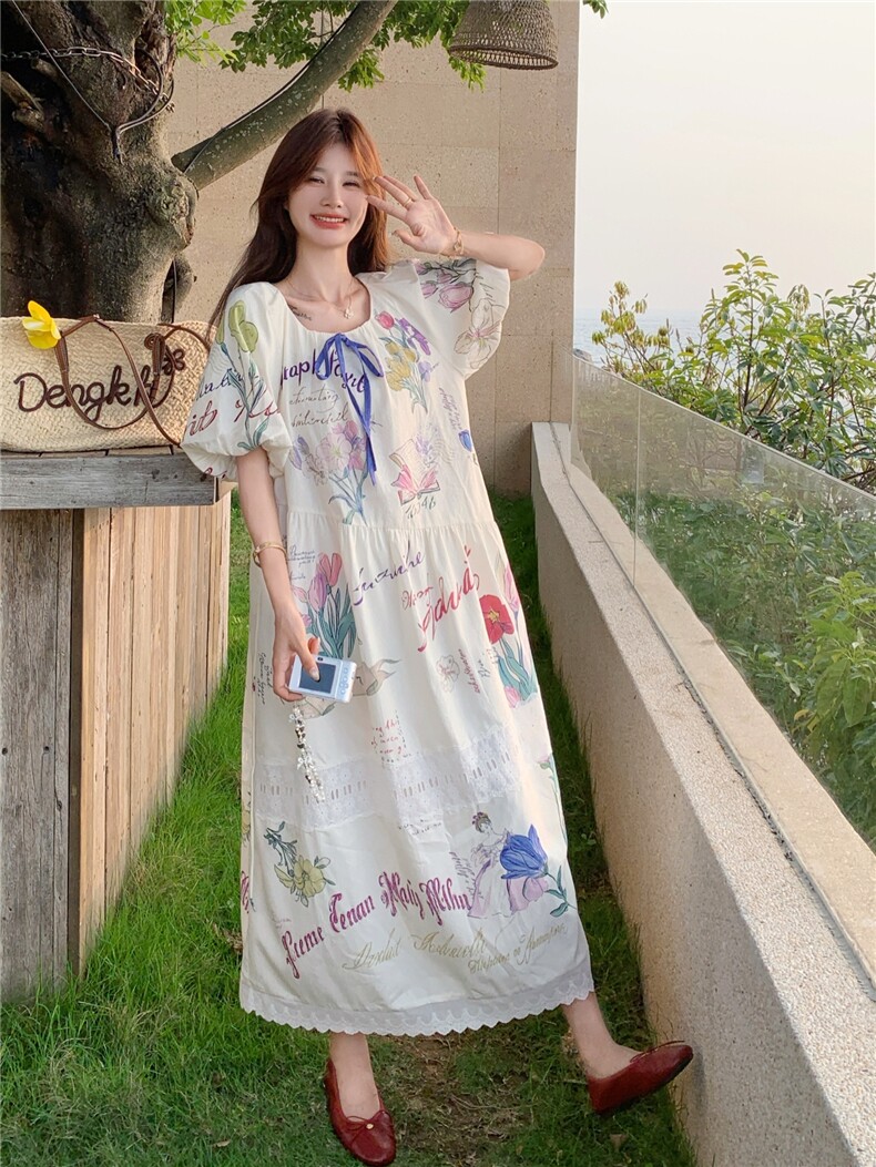 印花连衣裙女夏季2026新款韩系松弛感小众俏皮减龄涂鸦花卉中长裙,女装连衣裙,艾米莉亚